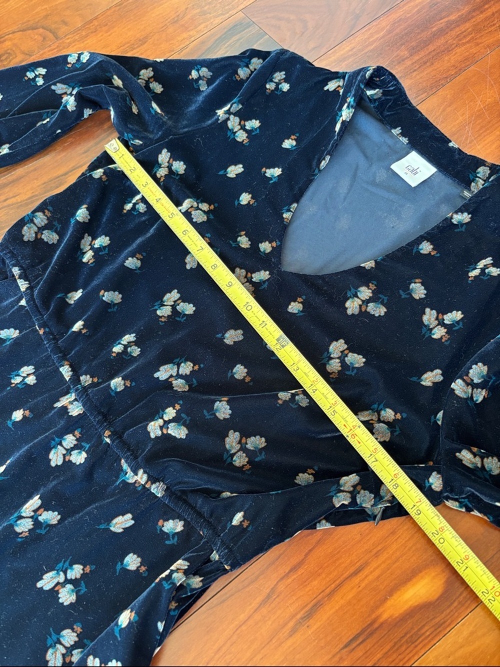 Cabi dress - Picture 6 of 9